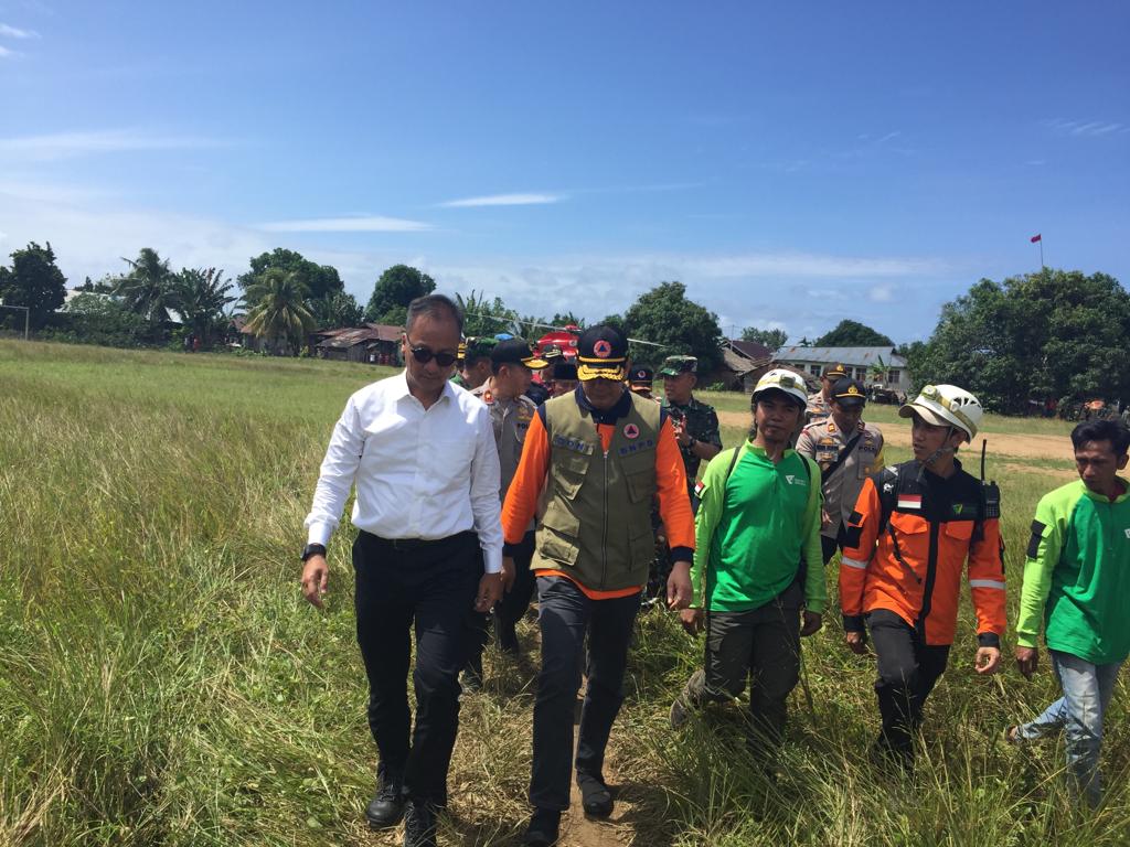 Mensos Kunjungi Korban Gempa Halmahera Selatan