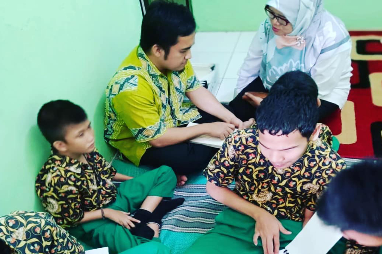 Layanan Bercerita bagi Siswa SLBA di Kabupaten Bekasi