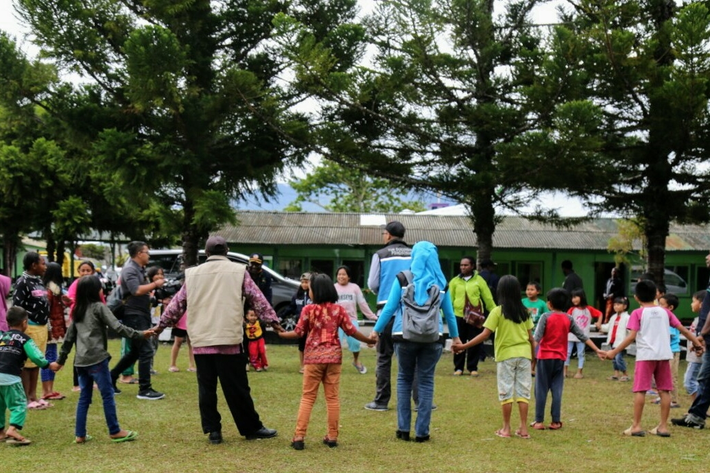 Ministry of Social Affairs LDP Team Provides Assistance to Wamena Evacuees