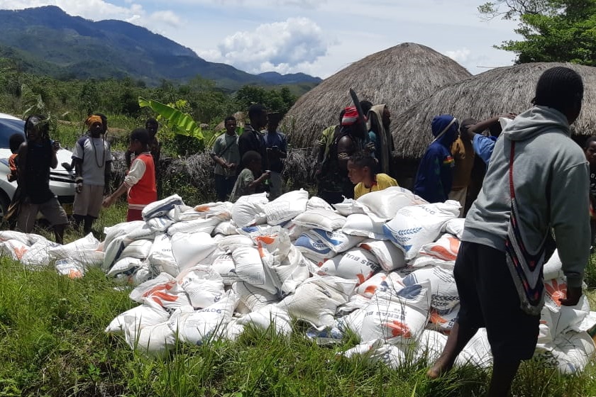 Kemensos Gandeng Kepala Distrik Salurkan Bantuan Pengungsi Nduga