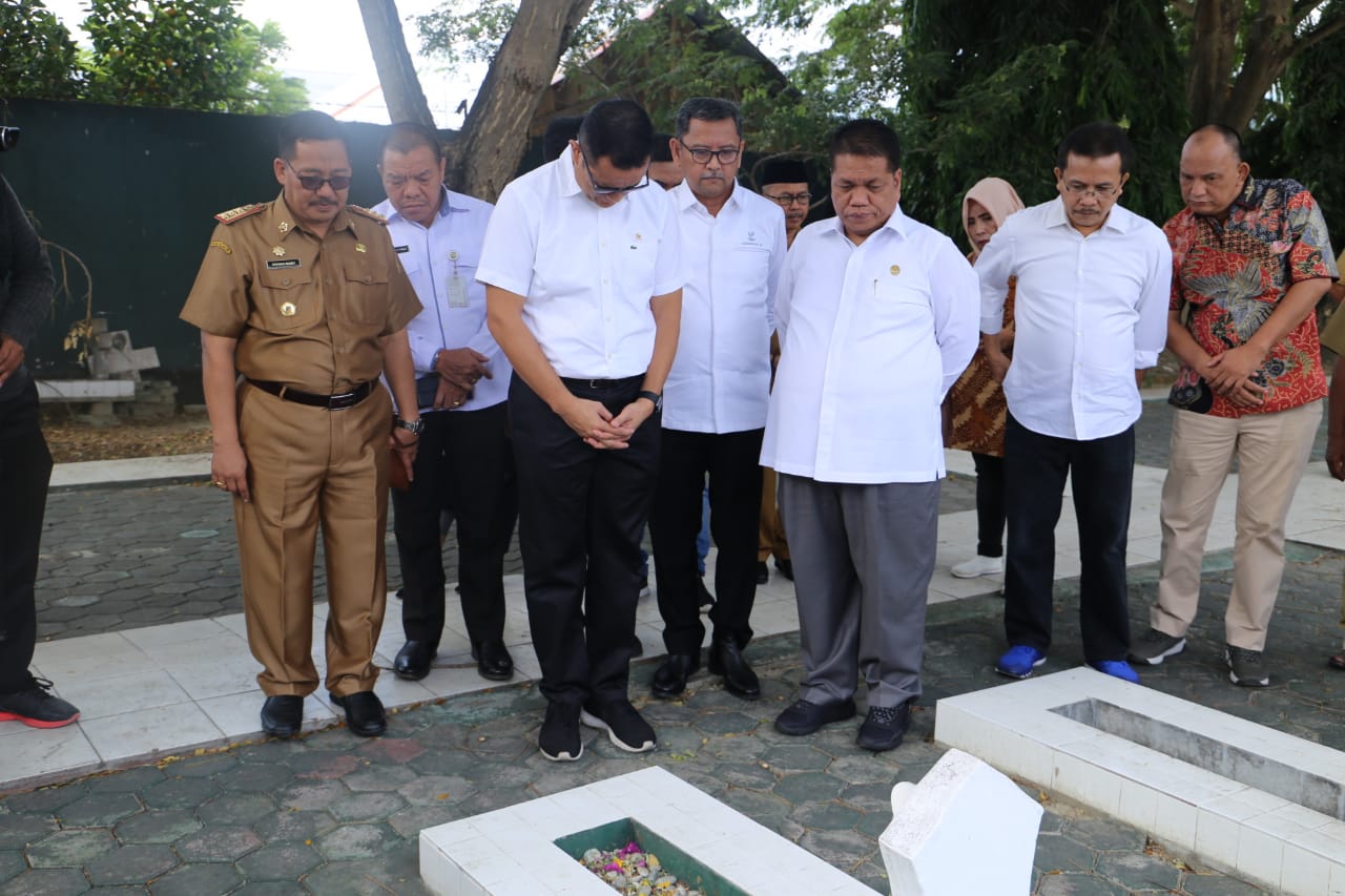 Kunker Perdana, Mensos Juliari Batubara Tinjau TMPN di Palu