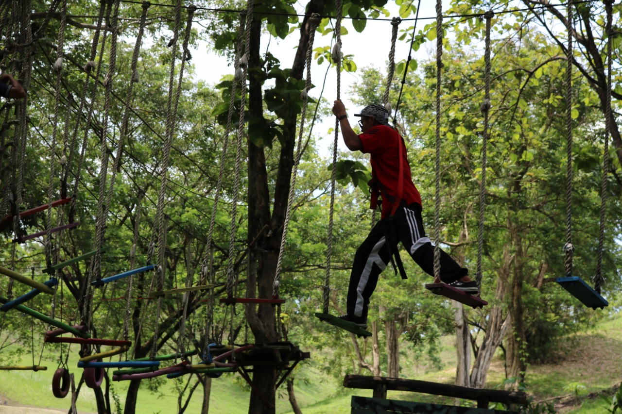 BRSPDSN Service Recipient "Tumou Tou" Performs Recreational Group