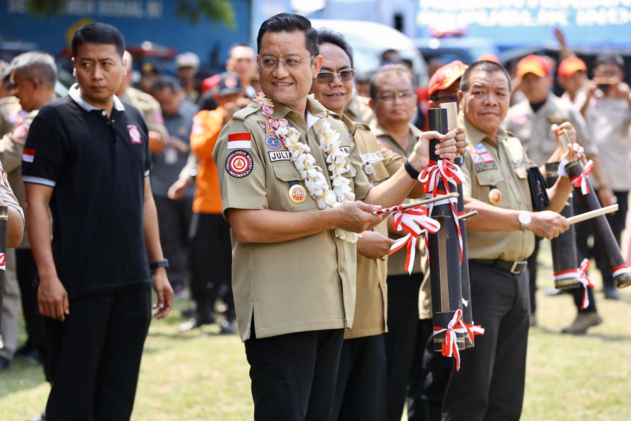 Social Affairs Minister Launches Disaster Preparedness Area in South Beach of Java Island