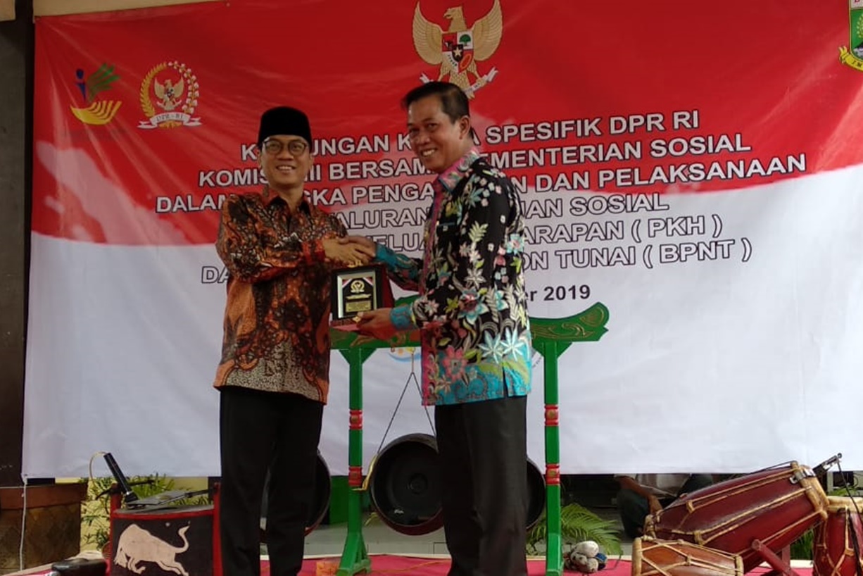 Kunker Spesifik Komisi VIII DPR RI Bersama Kemensos di Kota Serang