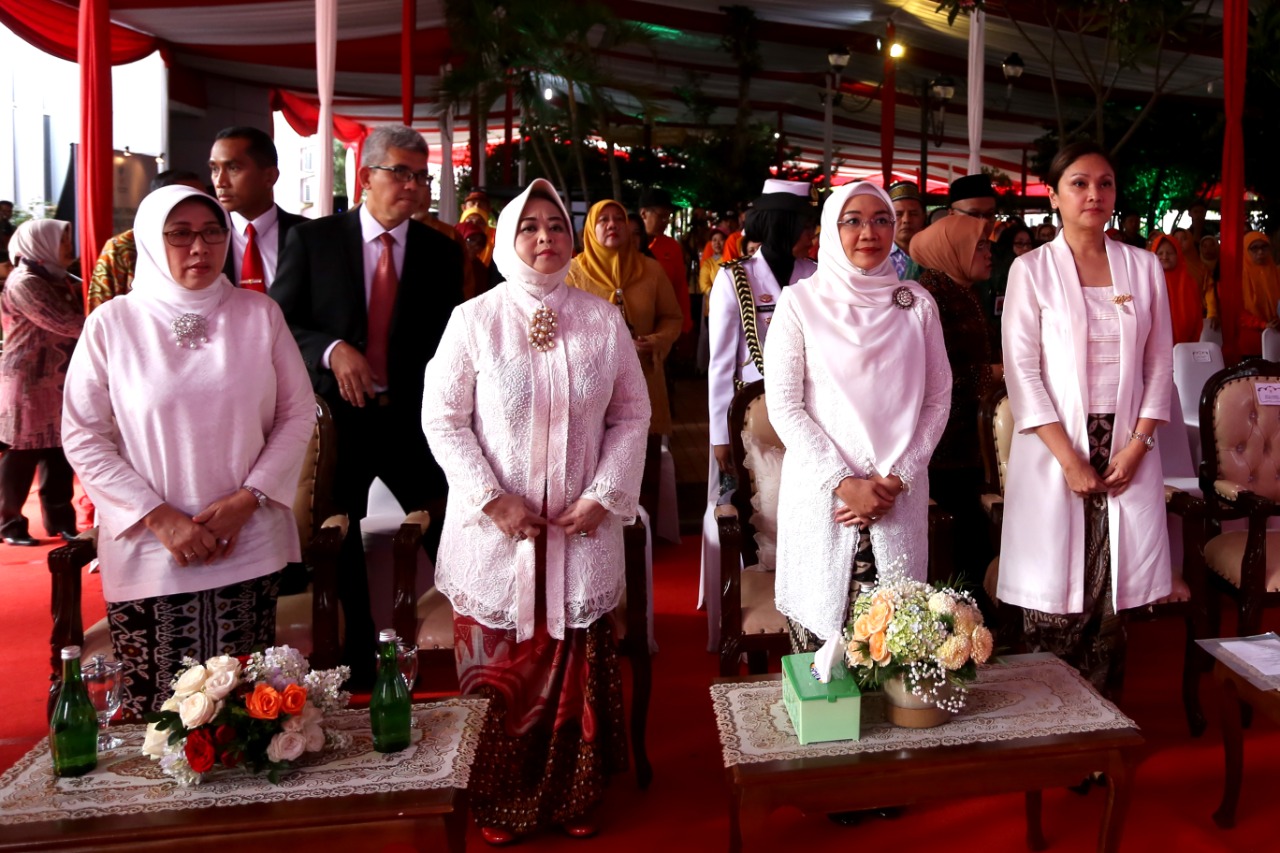 Indonesian Vice President Attends the Elderly Festival