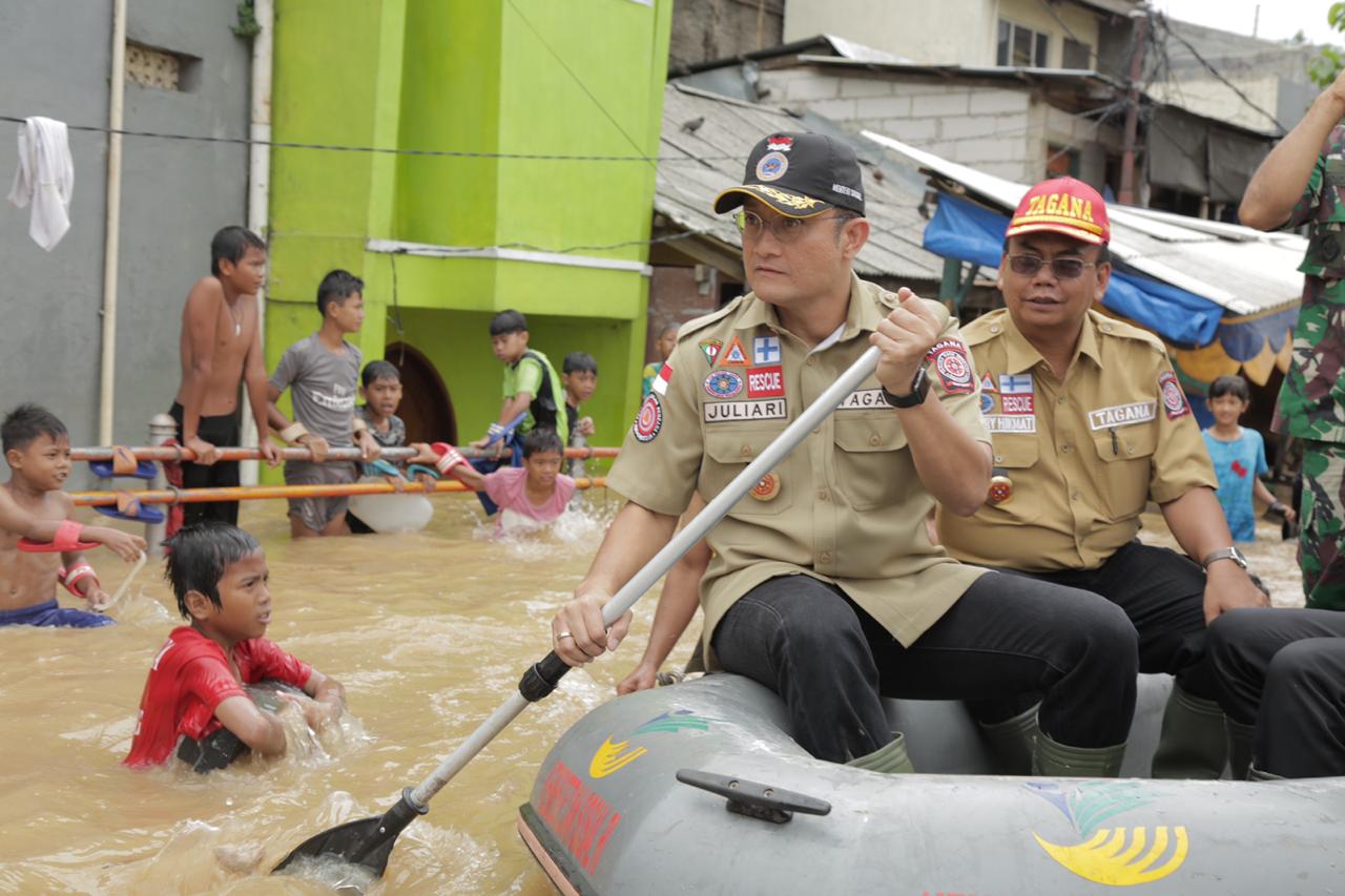 Mensos Himbau Korban Banjir Segera Mengungsi