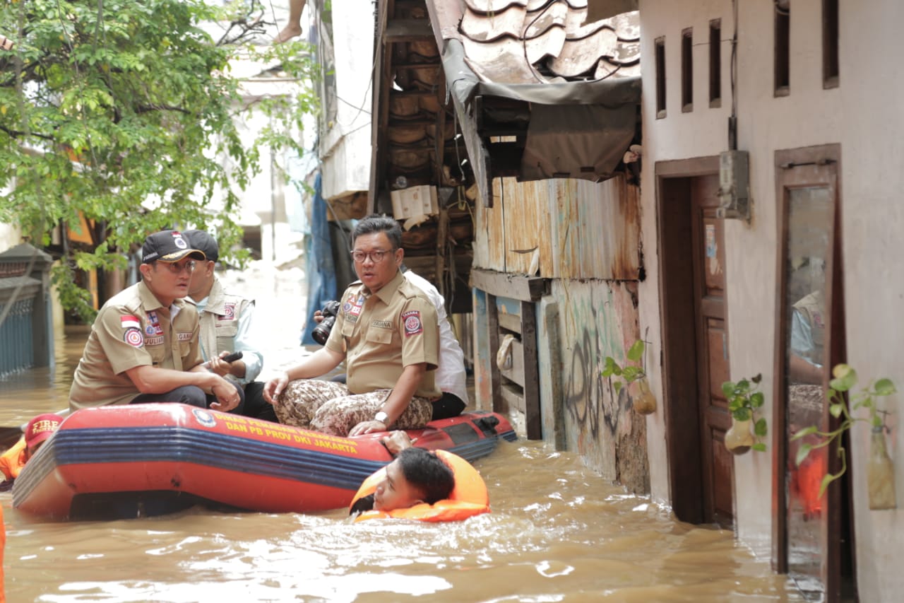 Mensos Pastikan Semua Korban Banjir Ditangani Dengan Baik