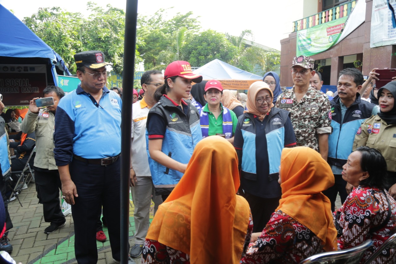 Sebut Sampah Jadi Sebab Utama Banjir, Grace Ajak Warga Cintai Lingkungan