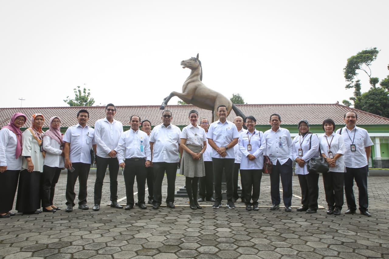 Minister of Social Affairs Visits BBPPPKS Yogyakarta