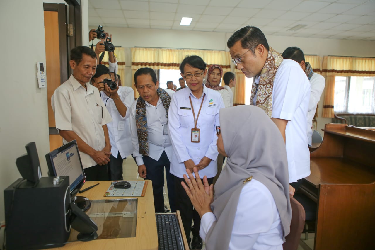 Minister of Social Affairs Visits BBPPKS Sleman