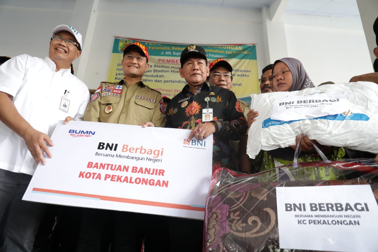 Mensos Tinjau Posko Bencana Stasiun Hoegeng, Pekalongan