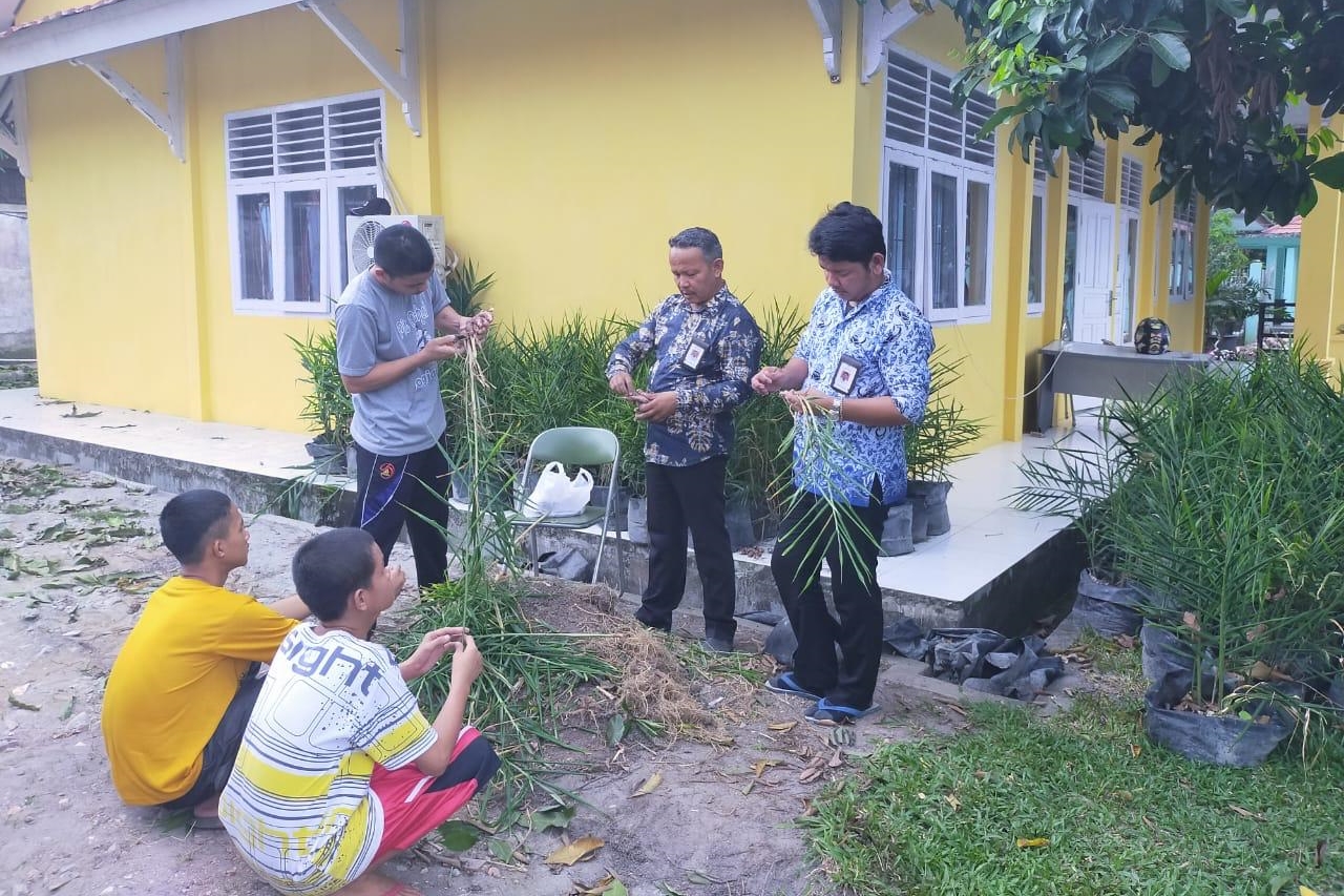 Jahe Merah di Balai Anak “Alyatama” dan Pencegahan Pandemi Corona