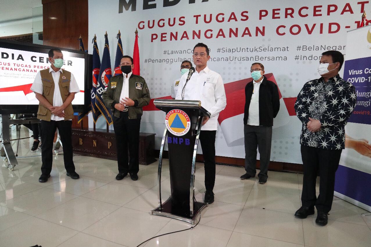 Konferensi Pers Menteri Sosial di BNPB Terkait Jaring Pengaman Sosial