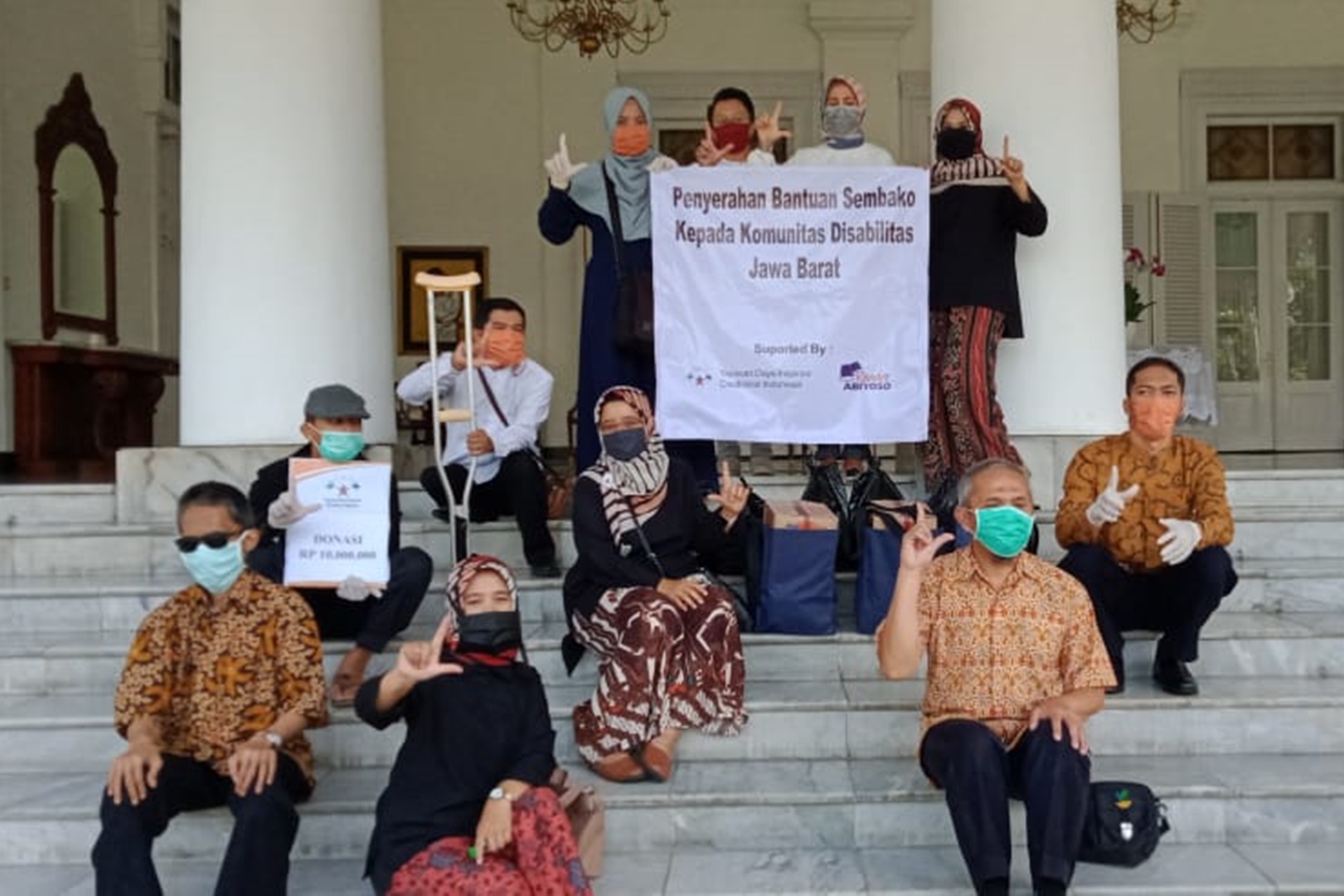 "Reader" BLBI "Abiyoso" Berbagi Bantuan Paket Sembako