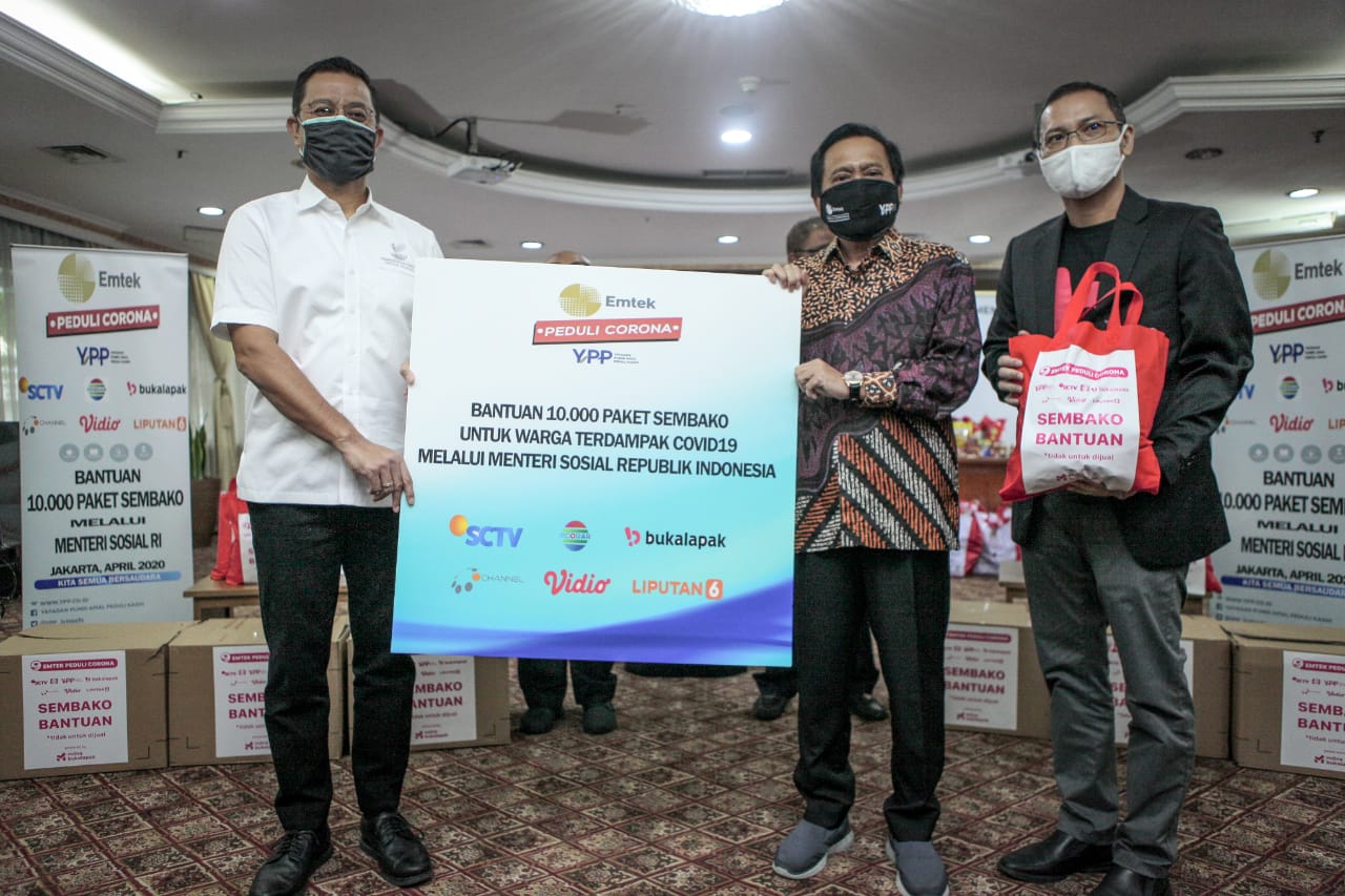 MoSA Distributes 10,000 Basic Food from YPP's SCTV Indosiar Donation