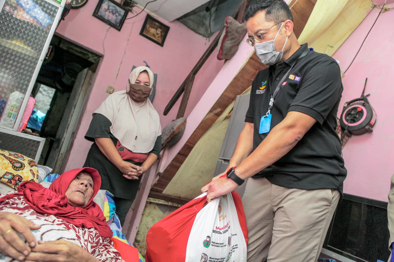 Mensos Ajak Warga Gotong Royong dan Saling Berbagi