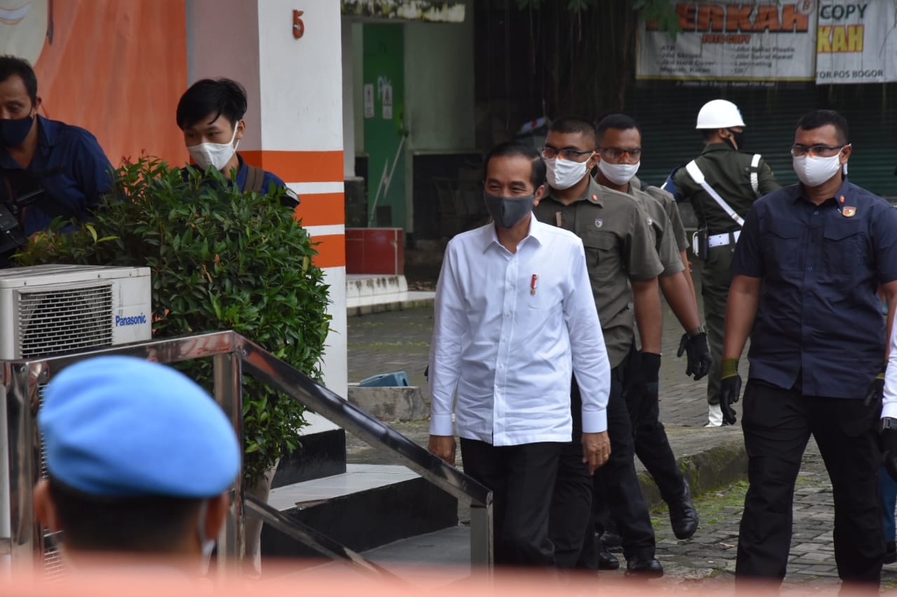 Presiden Jokowi Pantau Bansos Tunai di Kota Bogor