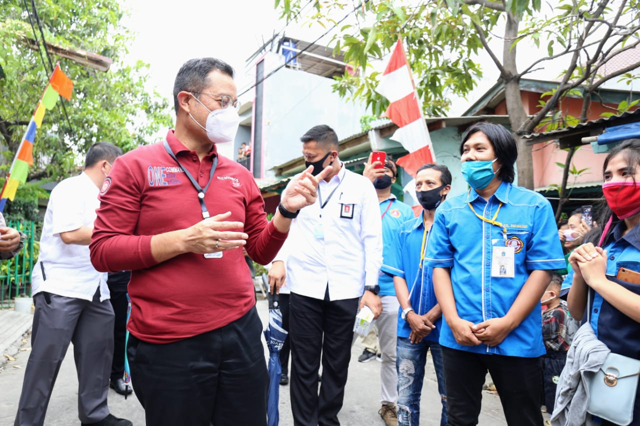 Sapa Warga Tanjung Priok, Mensos Sampaikan Salam dari Presiden