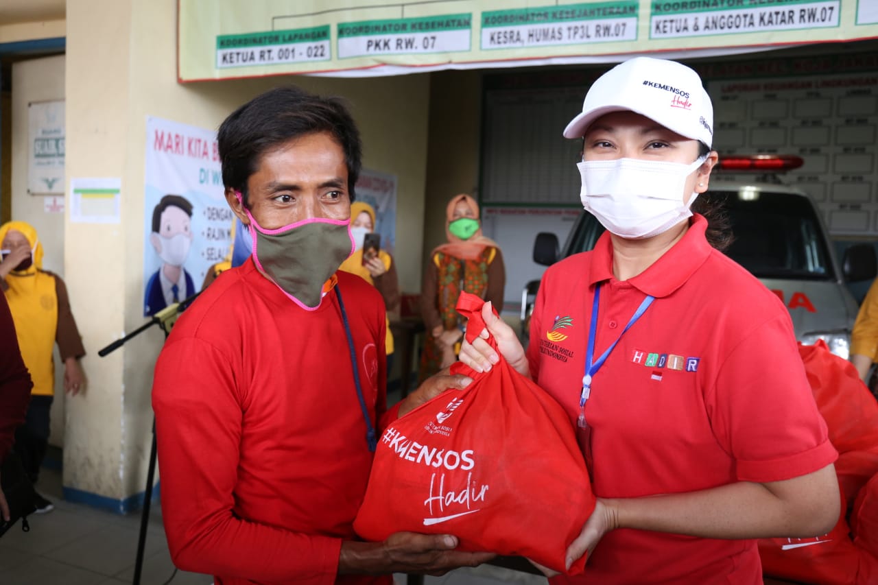 Kusir Delman dan Pengemudi Bajaj Ucap Syukur Terima Bantuan Sembako