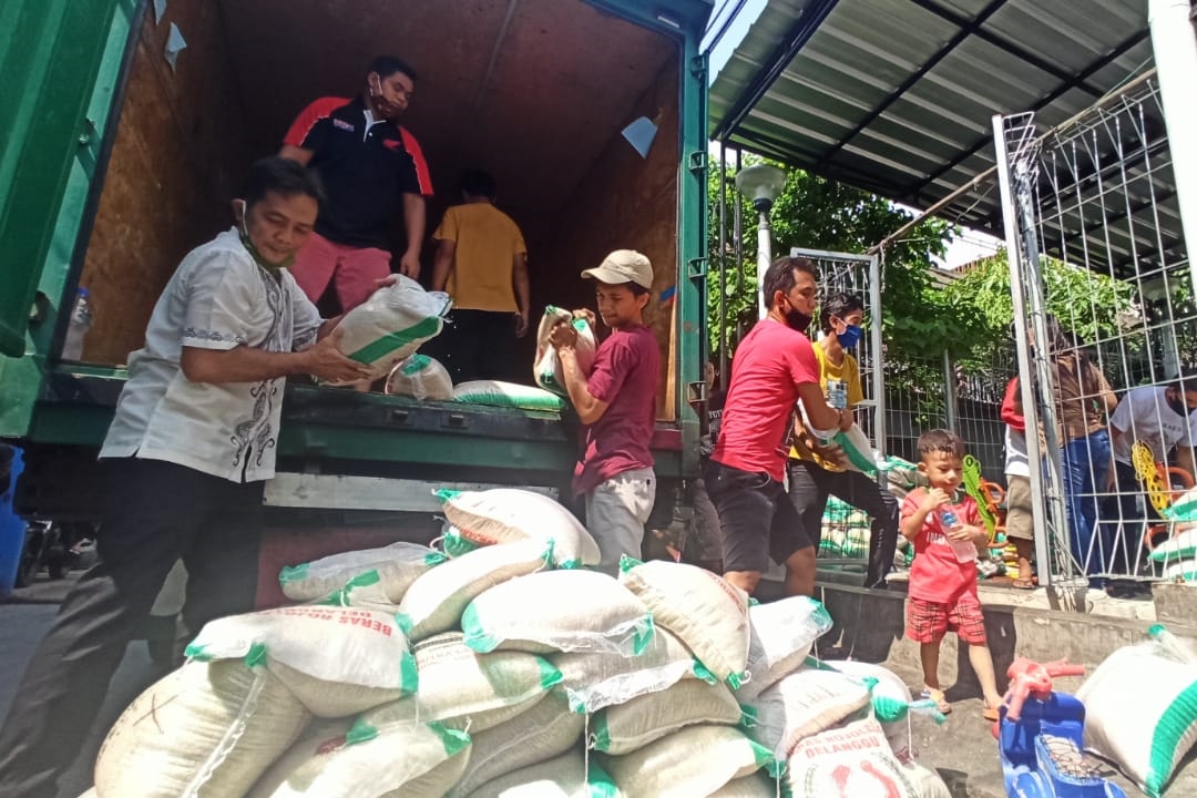 Kunjungi Sejumlah Titik Distribusi Sembako, Dirjen Linjamsos Kebut Penyaluran Tahap 3