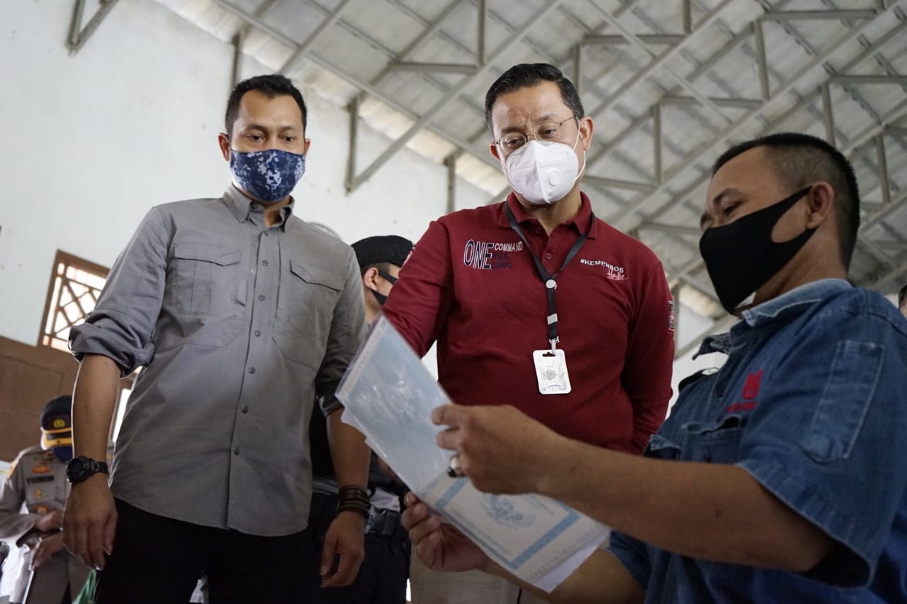 Mensos Pastikan Penyaluran BST di Kabupaten Serang sesuai Protokol Kesehatan