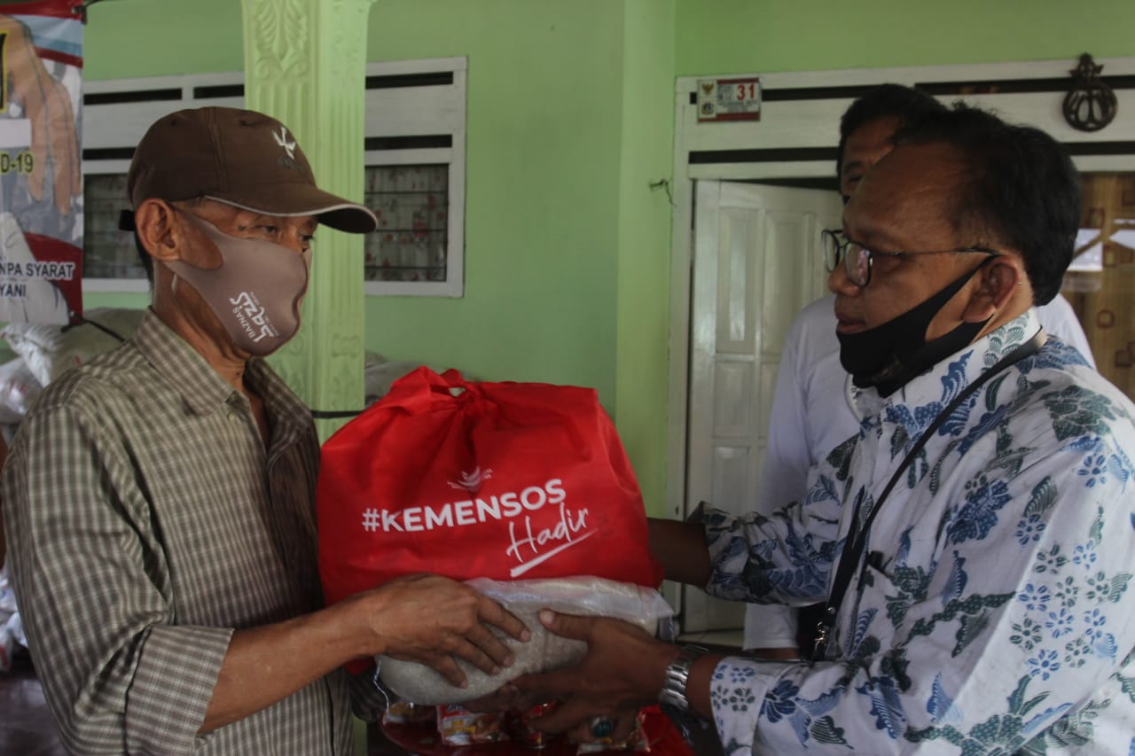 Bansos Kemensos Hadir Bantu Masyarakat Terdampak COVID-19