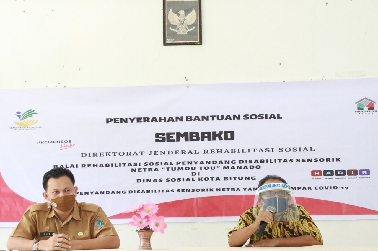 Balai “Tumou Tou” Manado Salurkan 228 Paket Bantuan Sosial Sembako