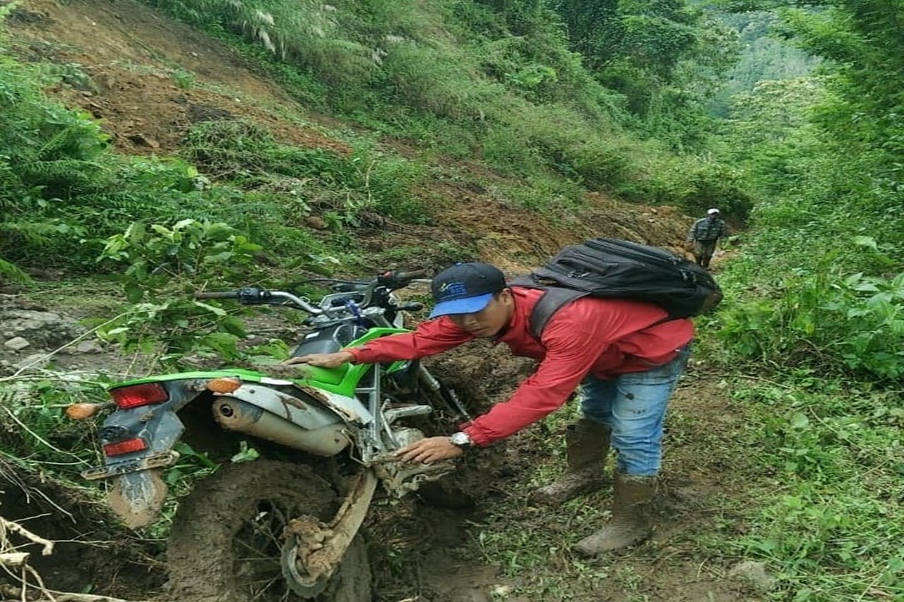 Take a Peek at the Trail of PKH Companions in the Steep Terrain of Batulanteh