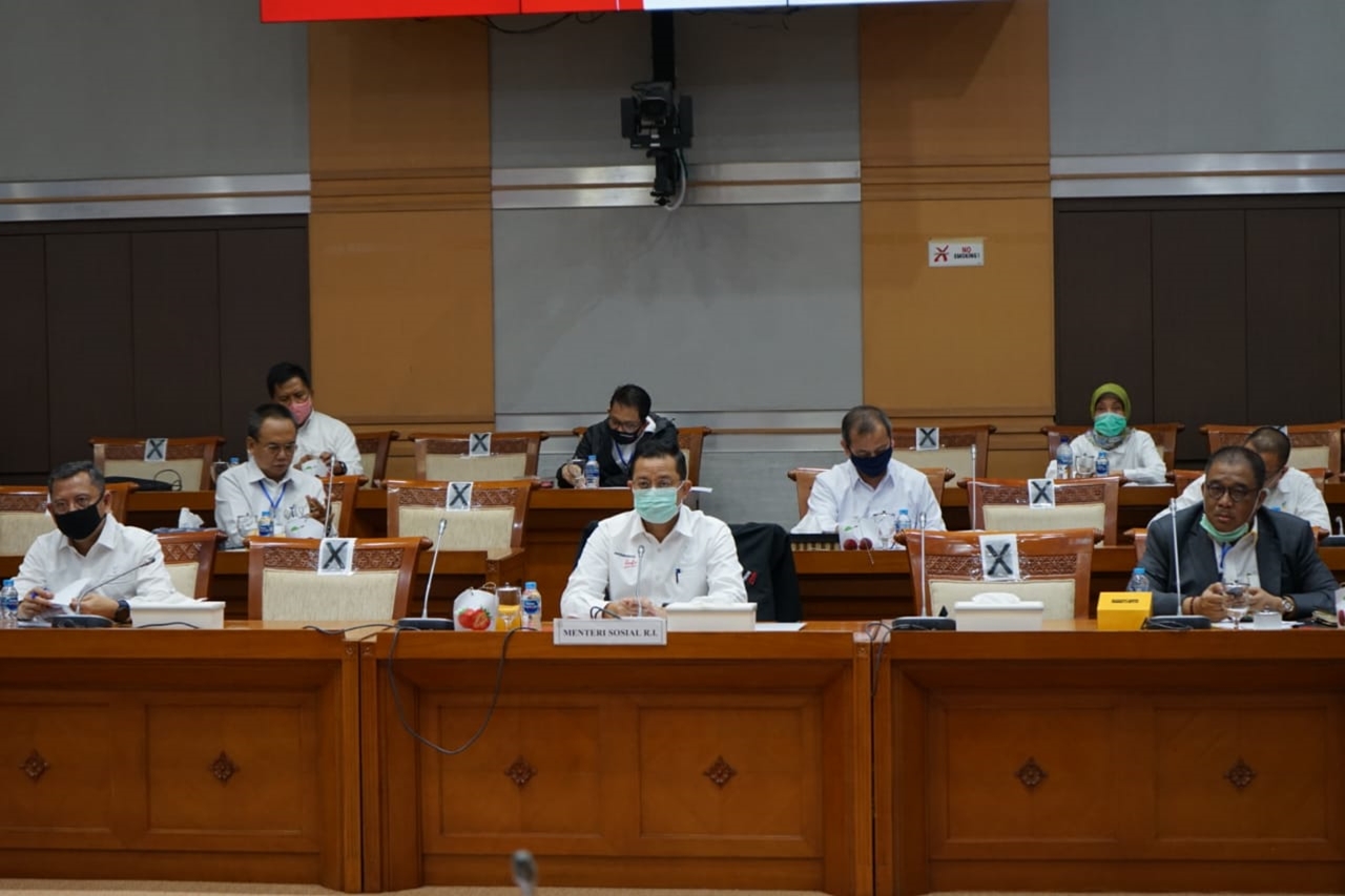 Kemensos Bahas Evaluasi Program 2019 dan Rancangan Anggaran Tahun 2021 di Gedung DPR RI