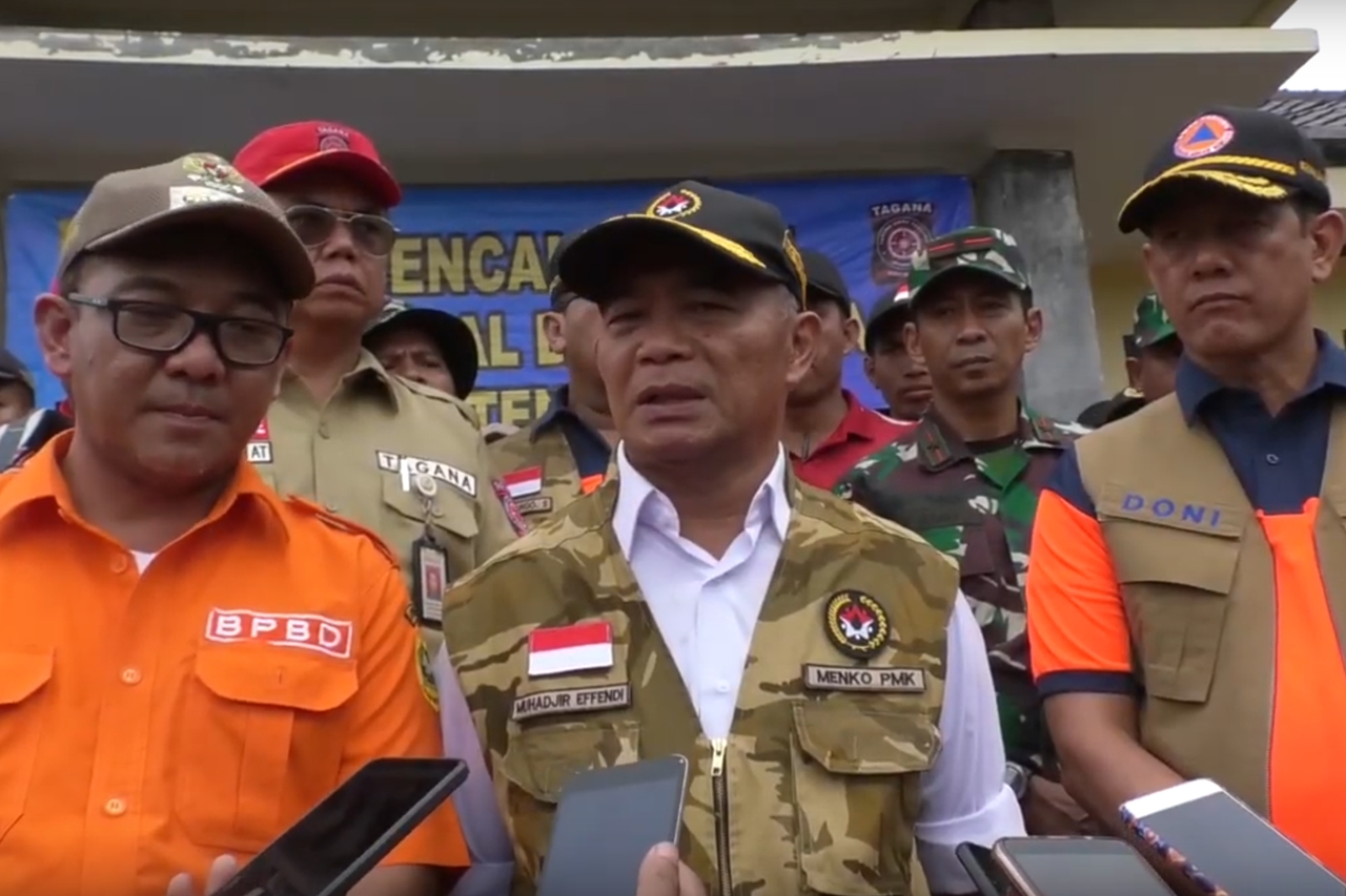 Kemensos, Kemenko PMK dan BNPB Meninjau Lokasi Banjir dan Longsor Bogor