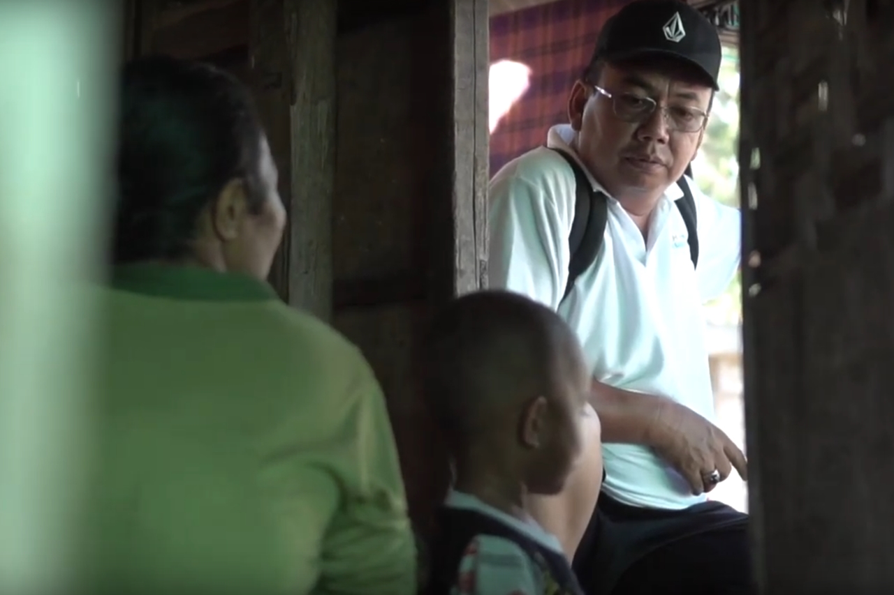 Kemensos Lakukan Validasi PKH dan BPNT di Kampung Rangko