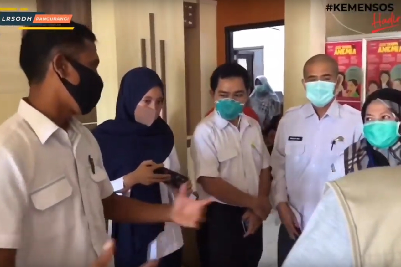 Loka HIV "Pangurangi" Takalar Salurkan Sembako di Sulsel