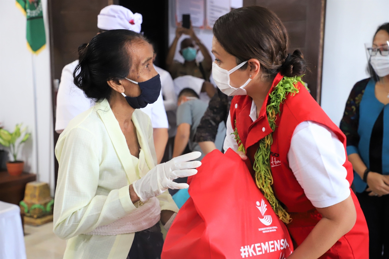 The Cheerfulness of Balinese Citizens to Get a Social Assistance