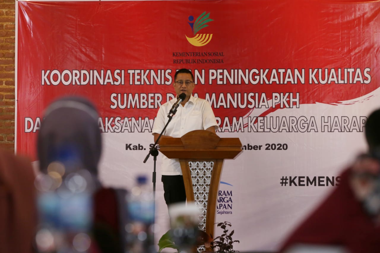 Mensos Beri Arahan dalam Rapat Koordinasi Teknis SDM PKH di Ungaran