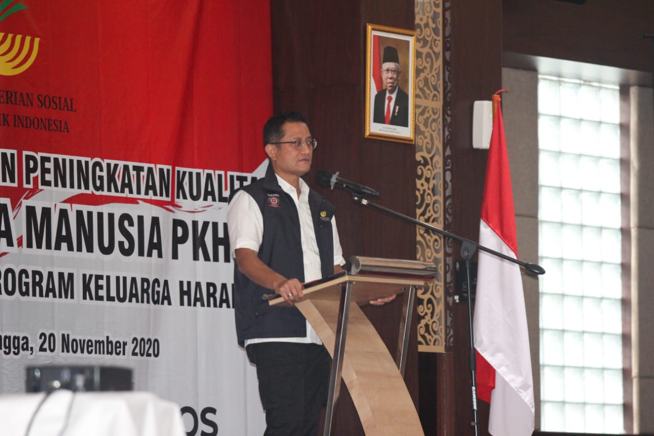 Minister of Social Affairs Greets and Appreciates Purbalingga's PKH Companions