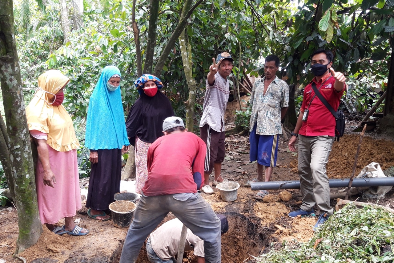 Julo-julo Jamban Sehat Wujud Kesetiakawanan KPM PKH Dua Koto