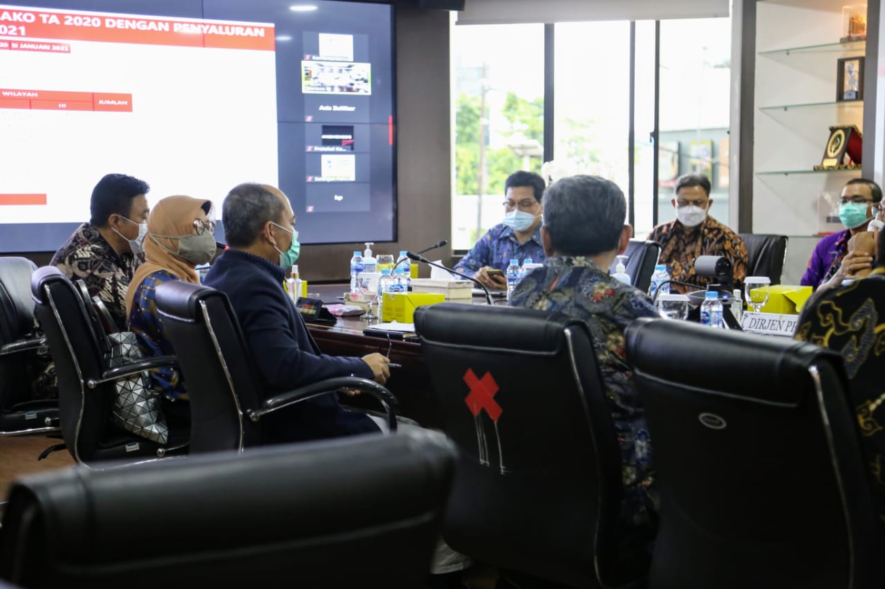 Rapat Evaluasi Penyaluran Bansos Kemensos 2021