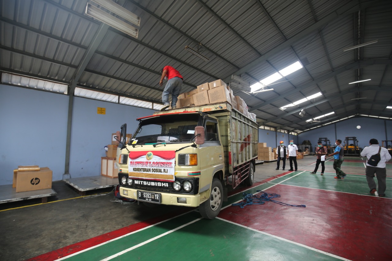 Ringankan Korban Gempa Sulbar, Kemensos Kirim Bantuan 1,7 Miliar Rupiah