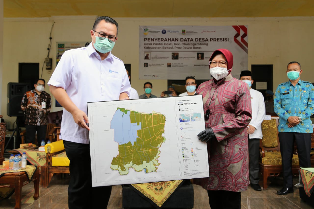 Receives Precision Village Data from IPB, Social Minister Hopes Poverty Data is More Accurate