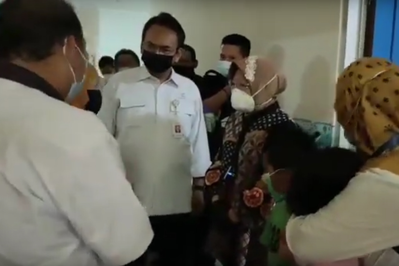 The Social Minister's First Visit to the "Handayani" Center in Jakarta