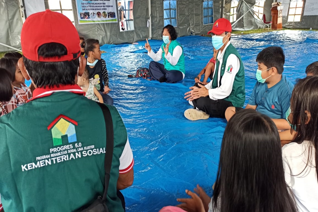 Kemensos Hadir Laksanakan Layanan Dukungan Psikososial bagi Penyintas Bencana Gempa Bumi di Mamuju