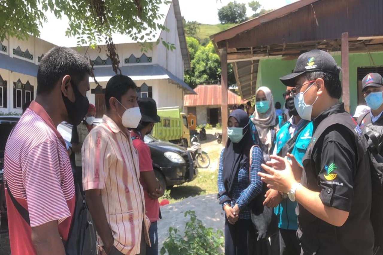 Kemensos Salurkan Kebutuhan Dasar Penyandang Disabilitas Korban Banjir di Sumba Timur