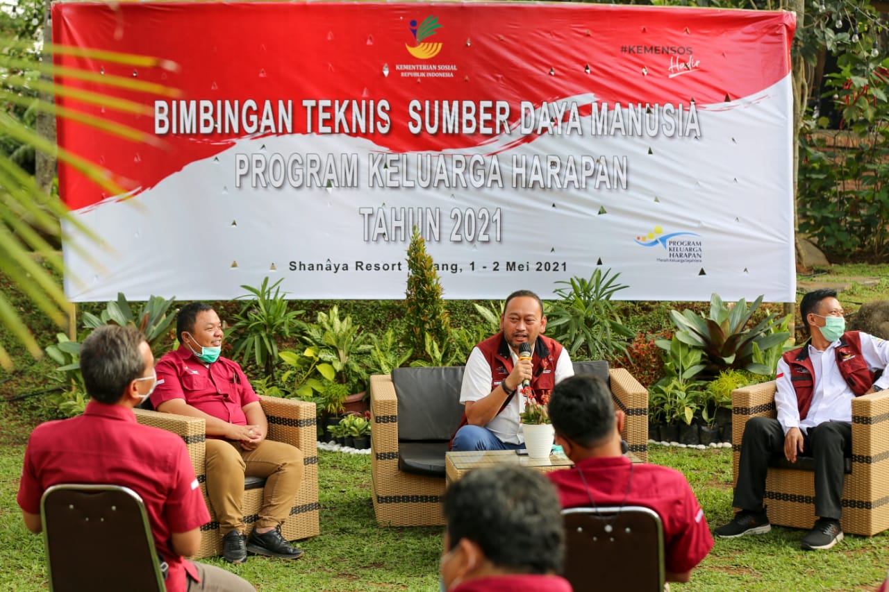 Technical Guidance for Human Resource of Family Hope Program (PKH) in East Java Province