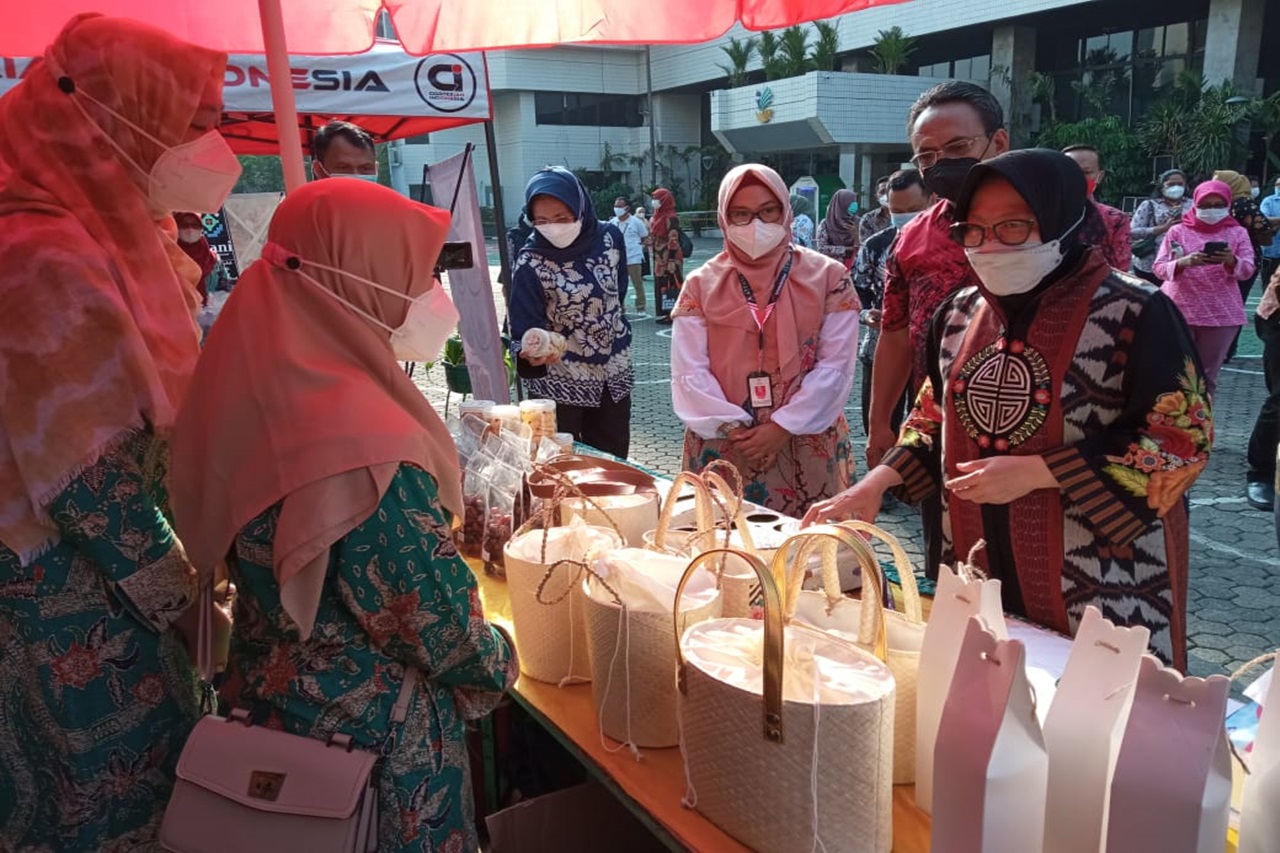 Ramaikan Bazar Ramadan Kemensos, Balai Disabilitas "Ciungwanara" Sabet Penghargaan Mensos