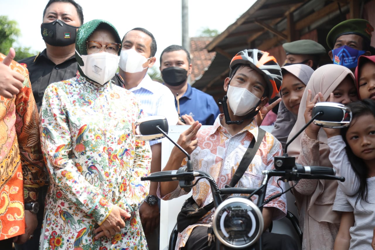 Mimpi Miliki Motor Roda Tiga Terwujud, Mensos: Gading Menginspirasi Untuk Mandiri