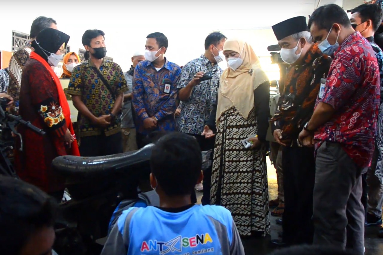 Social Minister Risma Inaugurates SKA of "Antasena" Children's Center Magelang