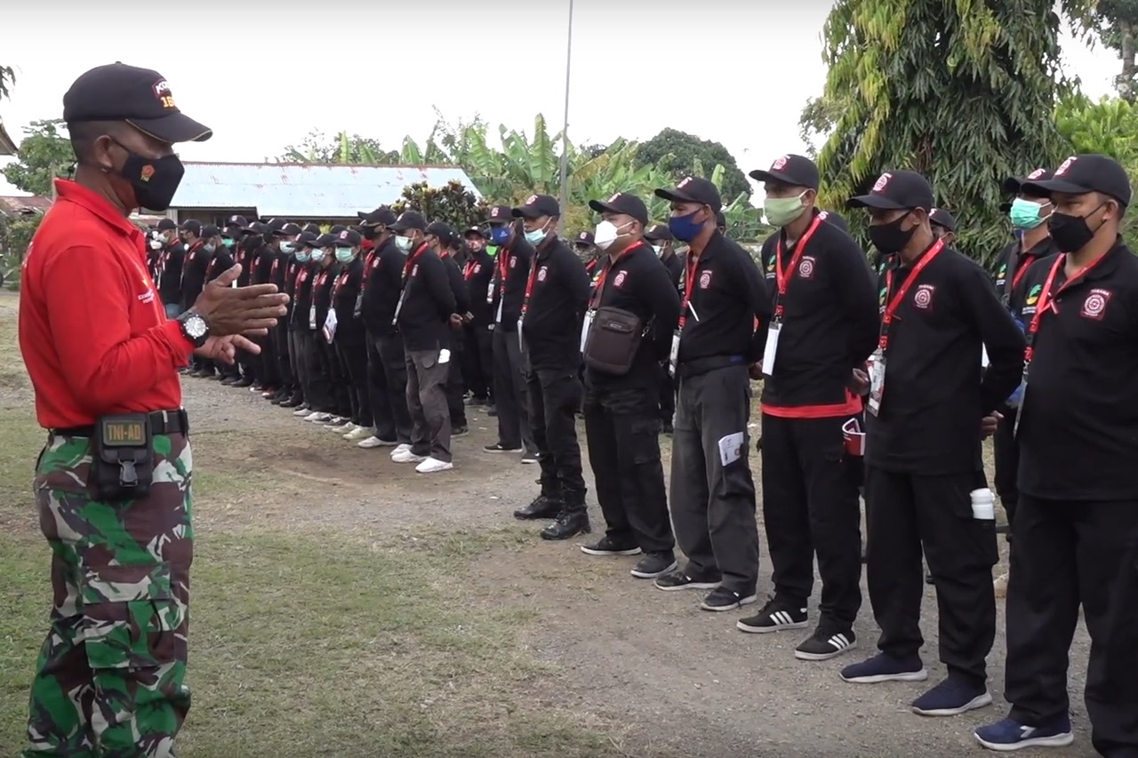 Begini Tradisi Makan Ala Tagana Saat Pendidikan