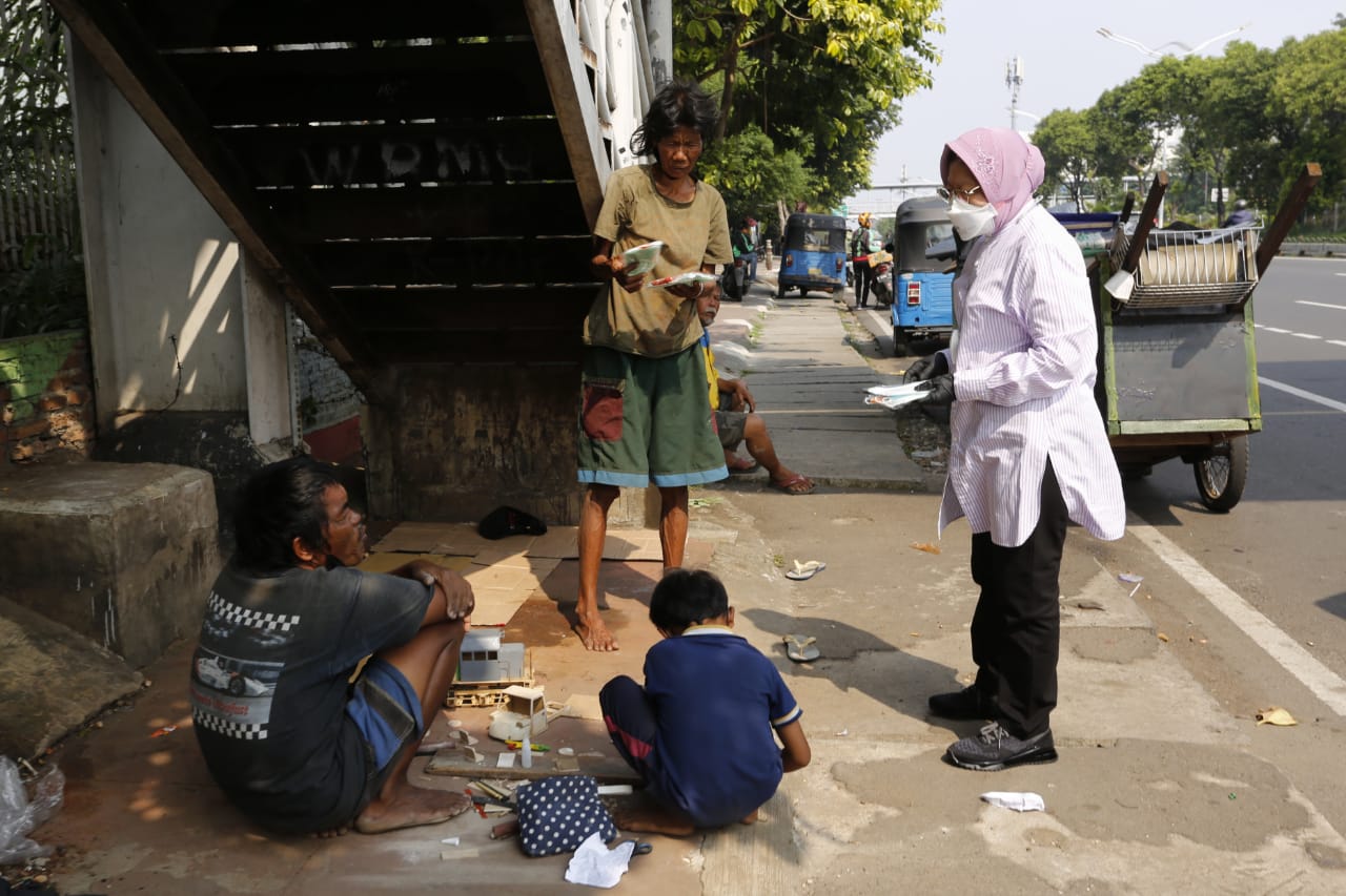 "Ikut Ibu Ya, Biar Kamu Pintar dan Bisa Jadi Insinyur"