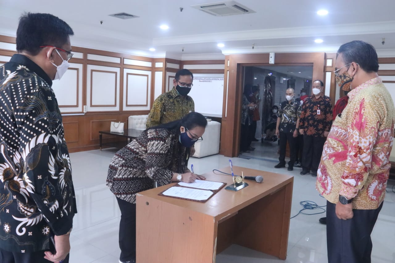 Serah Terima Jabatan Pimpinan Tinggi Pratama di Lingkungan Ditjen Rehabilitasi Sosial dan Ditjen Perlindungan dan Jaminan Sosial