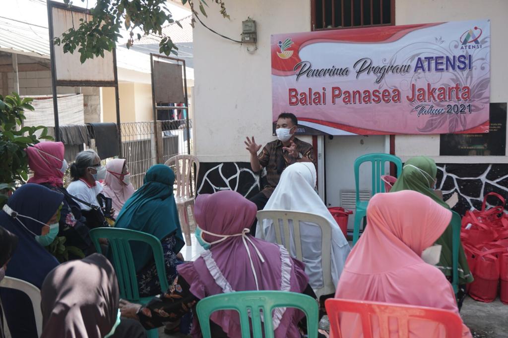 Dukungan Nutrisi Bagi Kelompok Lansia Kenanga di Bekasi